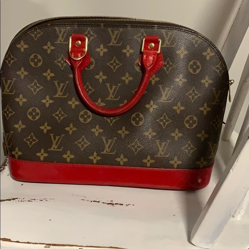 AUTHENTIC LOUIS VUITTON ❣️